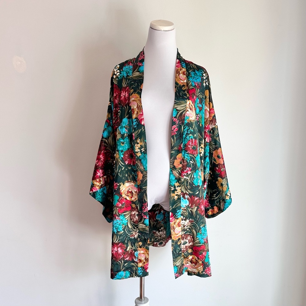 Vintage Victoria’s Secret Satin Dark Green Multicolor Floral Short Kimono Robe